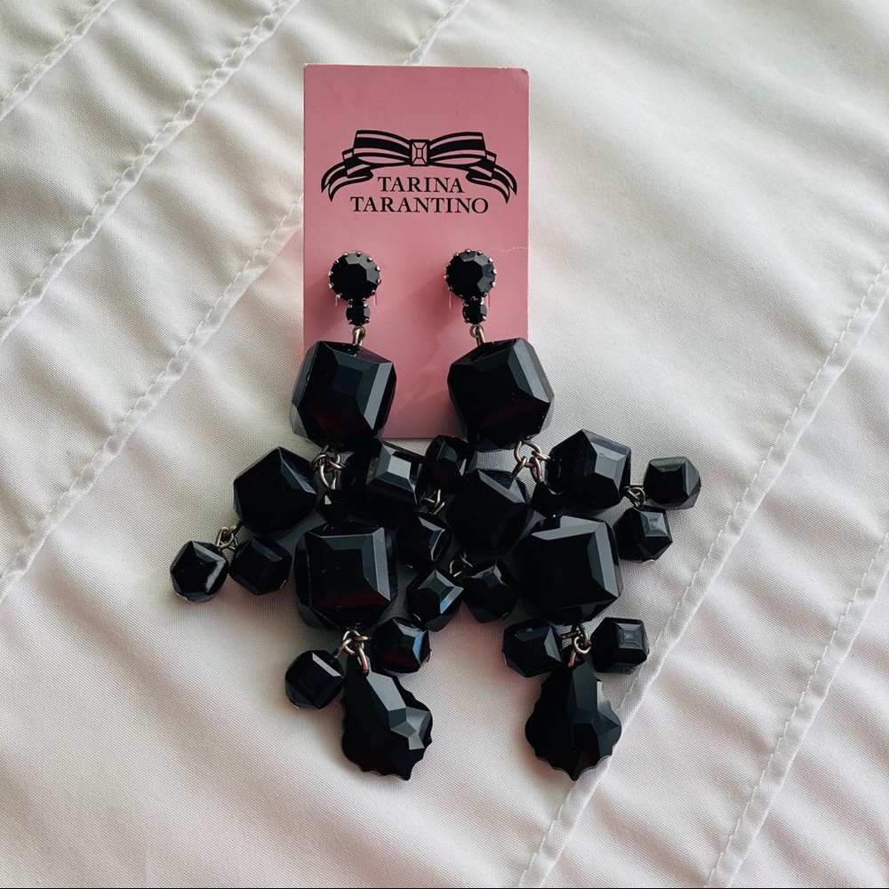 Tarina Tarantino• Phoebe Black Dangle Earrings
